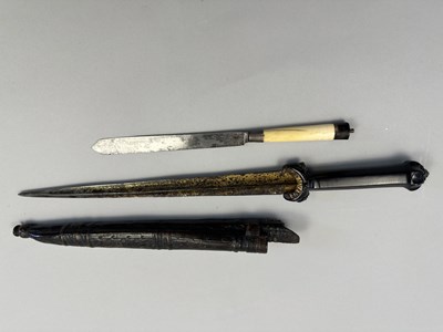 Lot 127 - A FINE AND RARE LOWLAND SCOTS BALLOCK DAGGER, EARLY 17TH CENTURY