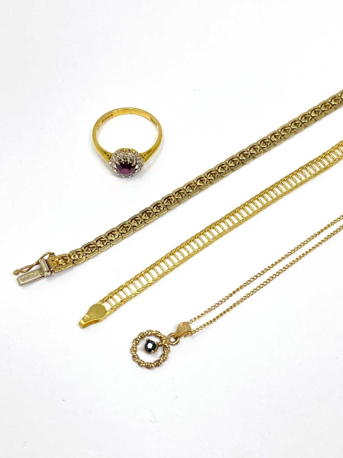 Lot 332 - COLLECTION OF GOLD AND GEM-SET JEWELLERY