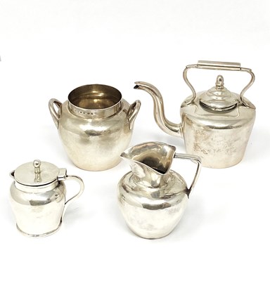 Lot 560 - FOUR PIECES OF SMALL SIZED VICTORIAN SILVER