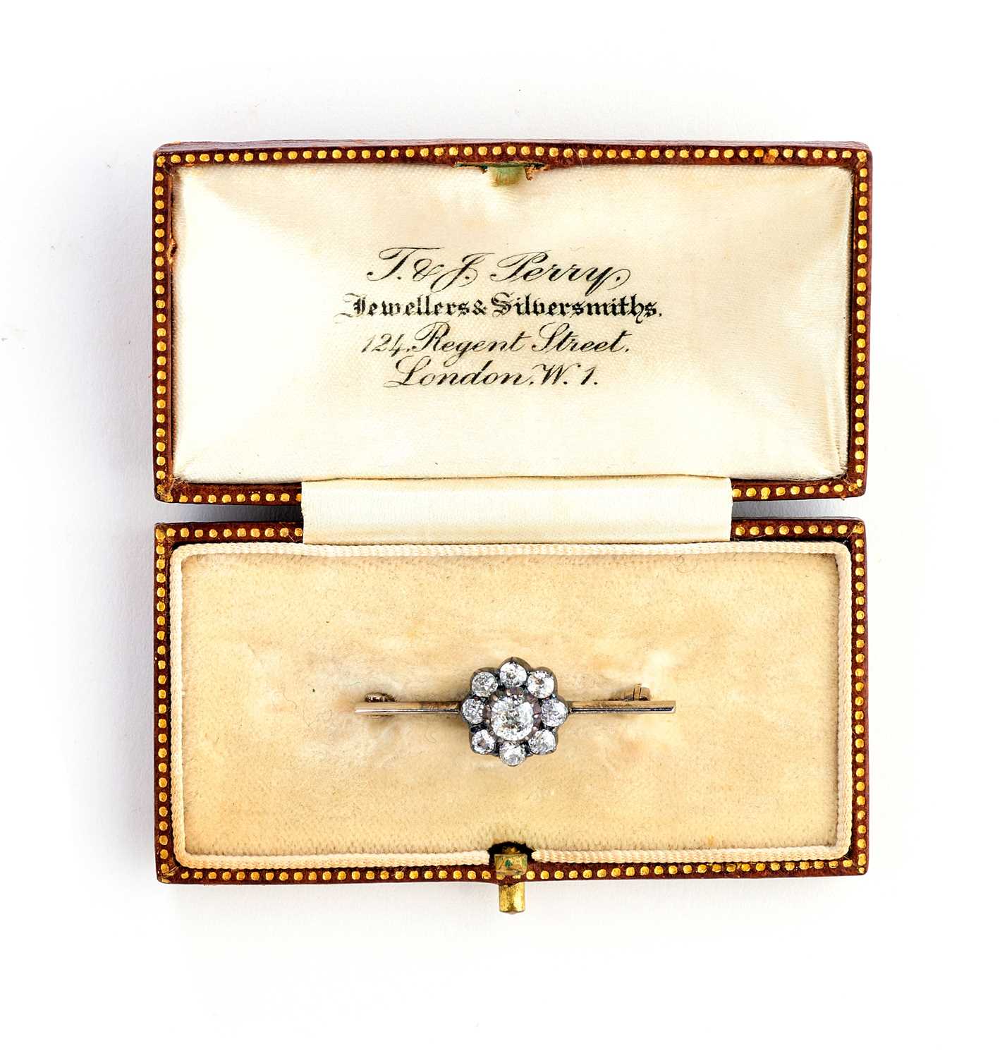 Lot 348 - DIAMOND BAR BROOCH, 1890s