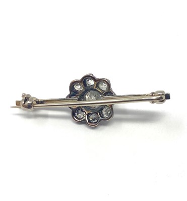 Lot 348 - DIAMOND BAR BROOCH, 1890s