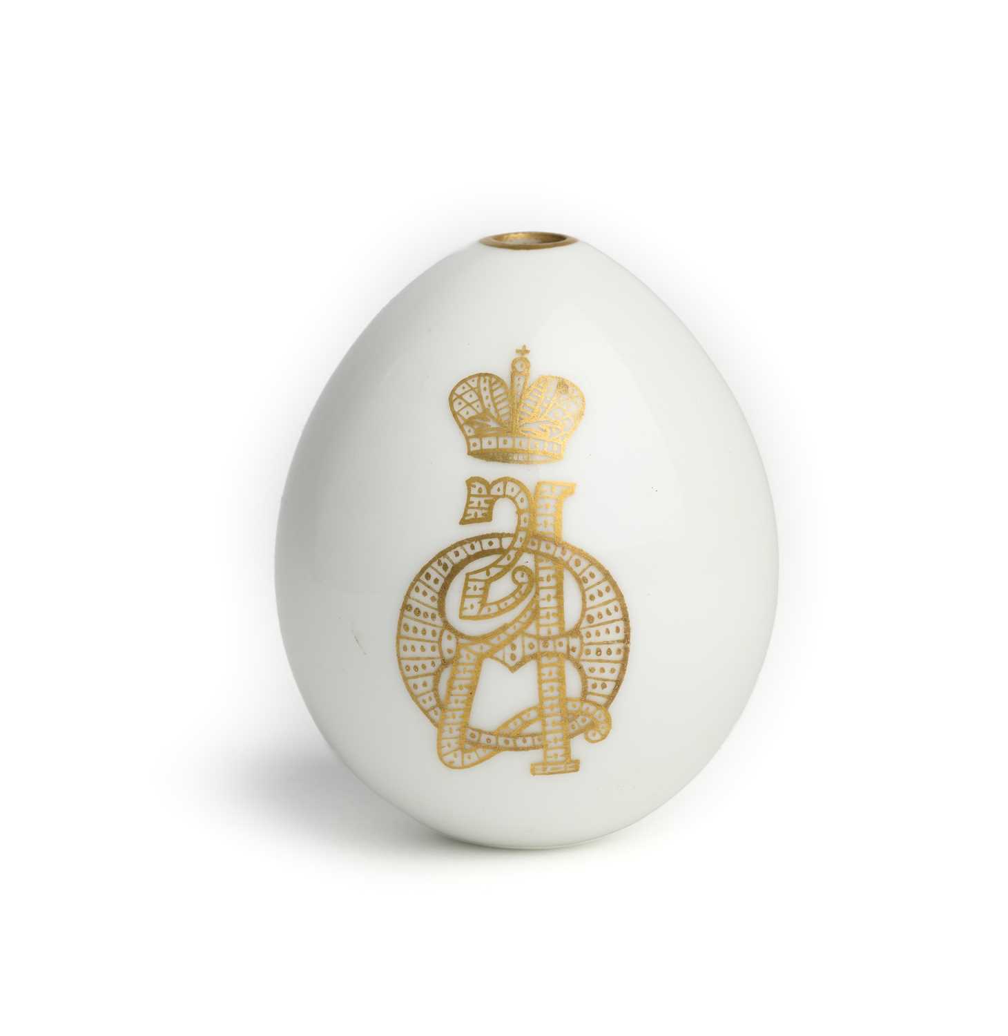 Lot 549 - A RUSSIAN EASTER EGG, IMPERIAL PORCELAIN MANUFACTORY, ST PETERSBURG, CIRCA 1900
