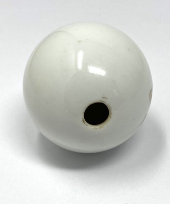 Lot 549 - A RUSSIAN EASTER EGG, IMPERIAL PORCELAIN MANUFACTORY, ST PETERSBURG, CIRCA 1900