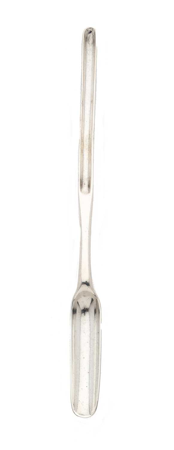 Lot 74 - A GEORGE I SILVER MARROW SCOOP, CHARLES JACKSON, LONDON, 1717