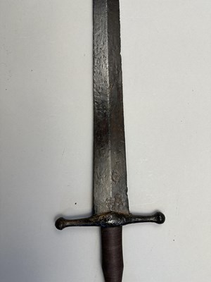 Lot 120 - A VERY FINE MEDIEVAL SWORD, CIRCA 1420-60