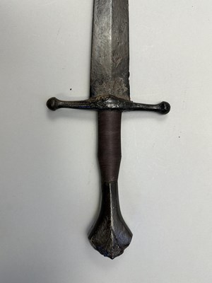 Lot 120 - A VERY FINE MEDIEVAL SWORD, CIRCA 1420-60