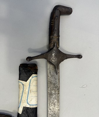Lot 328 - AN INDO-PERSIAN SWORD (SHAMSHIR), 18TH/EARLY 19TH CENTURY
