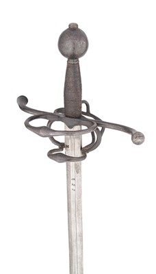 Lot 136 - A GERMAN MILITARY BROADSWORD, CIRCA 1580-90