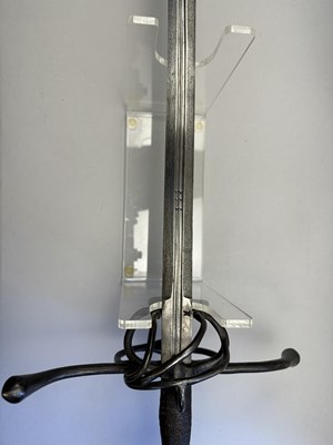 Lot 136 - A GERMAN MILITARY BROADSWORD, CIRCA 1580-90