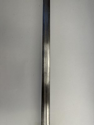 Lot 136 - A GERMAN MILITARY BROADSWORD, CIRCA 1580-90