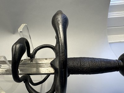 Lot 136 - A GERMAN MILITARY BROADSWORD, CIRCA 1580-90