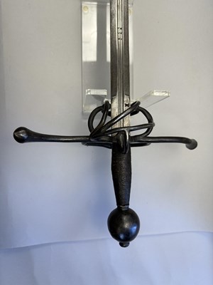 Lot 136 - A GERMAN MILITARY BROADSWORD, CIRCA 1580-90