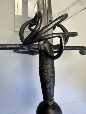 Lot 136 - A GERMAN MILITARY BROADSWORD, CIRCA 1580-90