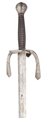 Lot 139 - A RARE STYRIAN BROADSWORD OF HUNGARIAN TYPE, CIRCA 1660