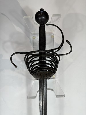 Lot 147 - AN ITALIAN MULTI-RING RAPIER, CIRCA 1630-40