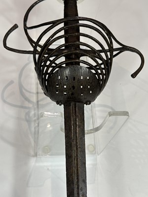 Lot 147 - AN ITALIAN MULTI-RING RAPIER, CIRCA 1630-40