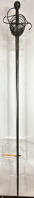 Lot 147 - AN ITALIAN MULTI-RING RAPIER, CIRCA 1630-40