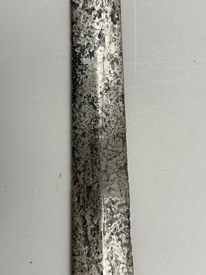 Lot 135 - A GERMAN SWORD, 15TH CENTURY