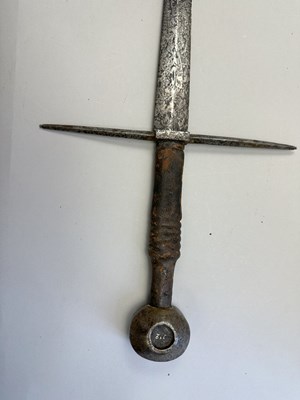 Lot 135 - A GERMAN SWORD, 15TH CENTURY