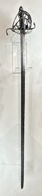 Lot 150 - A RARE NORTH EUROPEAN BASKET-HILTED BACK-SWORD, EARLY 17TH CENTURY, DUTCH OR ENGLISH