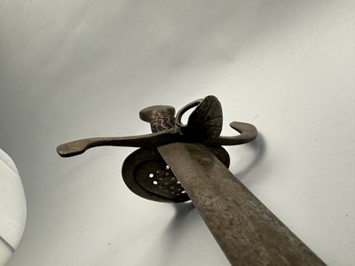 Lot 169 - A SWEDISH MILITARY SWORD, CIRCA 1630-40