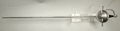 Lot 194 - AN OFFICER’S CUP-HILT RAPIER, LAST QUARTER OF THE 17TH CENTURY, PROBABLY PORTUGUESE