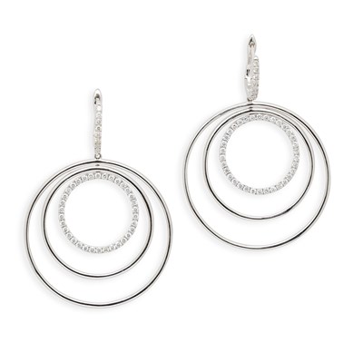 Lot 352 - KIKI MCDONOUGH, PAIR OF DIAMOND PENDENT EARRINGS