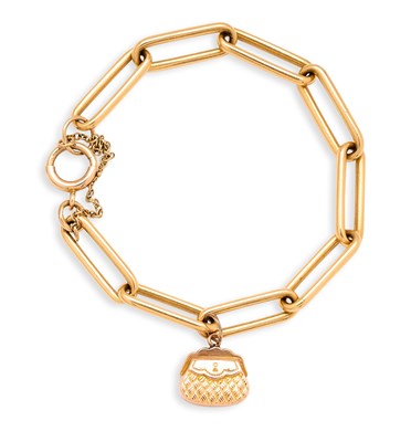 Lot 567 - VICTORIAN GOLD BRACELET, 1890s