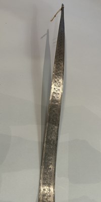 Lot 30 - AN INDIAN STEEL BOW, 18TH/19TH CENTURY