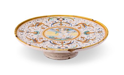 Lot 1 - A DERUTA MAIOLICA TAZZA, MID 17TH CENTURY