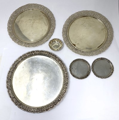 Lot 129 - A PAIR OF ITALIAN TROPHY PLATES, BRUNO BAUSI, FLORENCE, CIRCA 1955
