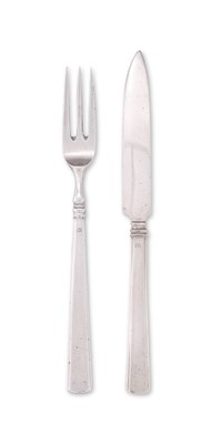 Lot 134 - A SET OF FIFTEEN CAKE KNIVES AND THIRTEEN CAKE FORKS, ITALIAN, MID 20TH CENTURY