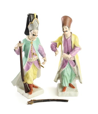 Lot 126 - A PAIR OF PORCELAIN FIGURES OF OTTOMAN SOLDIERS, VIENNA, AUSTRIA, 18TH CENTURY