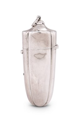 Lot 267 - A VICTORIAN SILVER SEWING ETUI, H.W. & L. DEE, LONDON, 1875