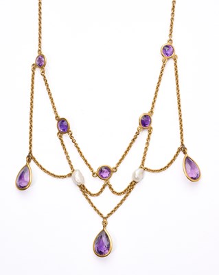 Lot 350 - ARTS & CRAFTS, GOLD, AMETHYST AND BLISTER PEARL NECKLACE, 1900s