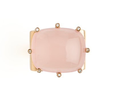 Lot 346 - ROSE QUARTZ AND DIAMOND RING
