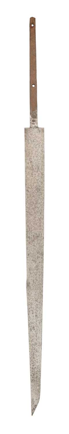 Lot 503 - A CHINESE TWO HANDED SWORD (SHUANG SHOU DAO), QING DYNASTY, 19TH CENTURY