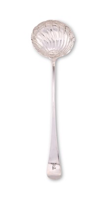 Lot 153 - A GEORGE II SILVER SOUP LADLE, JEREMIAH KING, LONDON, 1737