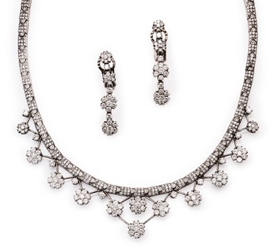 Lot 648 - DIAMOND DEMI-PARURE