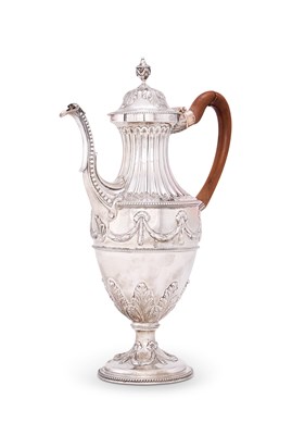 Lot 227 - A GEORGE III SILVER COFFEE POT, CHARLES WRIGHT, LONDON, 1777