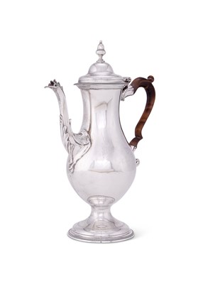 Lot 223 - A GEORGE III SILVER COFFEE POT, PROBABLY JOSEPH STEWARD, LONDON, 1781