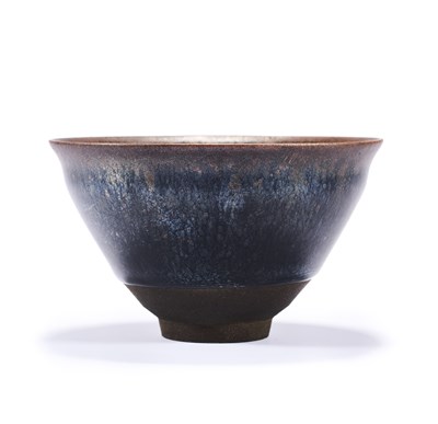 Lot 173 - A JAPANESE HARE'S-FUR GLAZED CHAWAN, EDO PERIOD 18TH CENTURY