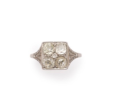 Lot 672 - EDWARDIAN DIAMOND RING, 1910s