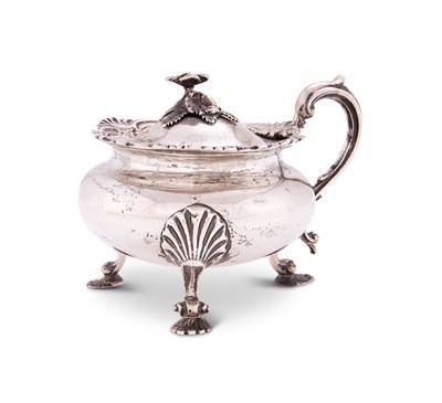 Lot 198 - A VICTORIAN SILVER MUSTARD POT, JOSEPH & JOHN ANGEL, LONDON, 1839