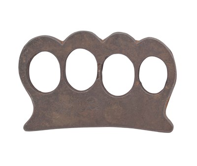 Lot 649 - A SOUTH INDIAN KNUCKLE PUNCH (VAJRA MUSHTI), 19TH CENTURY, POSSIBLY KERALA