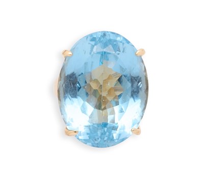 Lot 799 - BLUE TOPAZ RING