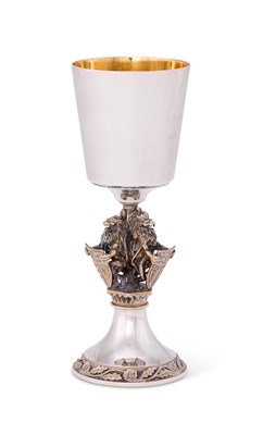 Lot 145 - A PARCEL-GILT-SILVER 'COLLEGE OF ARMS' COMMEMORATIVE GOBLET, HECTOR MILLER FOR AURUM DESIGNS LTD., LONDON, 1984