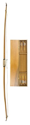 Lot 97 - A THOMPSON YEW LONGBOW AND A FINE CASED SET OF THOMPSON ARROWS, LATE 19TH/EARLY 20TH CENTURY