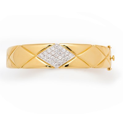 Lot 708 - DIAMOND BANGLE