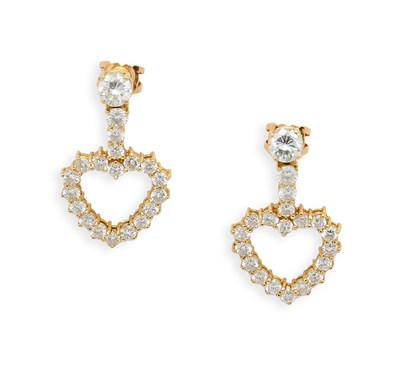 Lot 765 - PAIR OF DIAMOND PENDENT EARRINGS